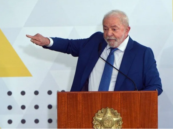 Presidente Lula diz que empresas de aplicativos 