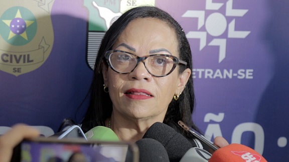 Linda Brasil pede que TJSE reveja falta de vagas para algumas especialidades em concurso do TJSE