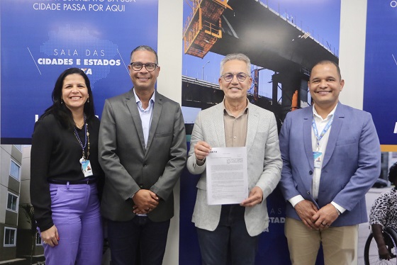 Prefeito de São Cristóvão assina contrato de R$ 24 milhões para construção de rodovia que ligará o Centro Histórico ao Aeroporto de Aracaju