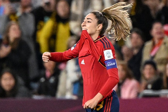 Espanha vence Inglaterra com gol de Olga Carmona e é campeã da Copa do  Mundo Feminina