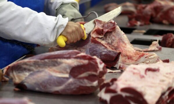 Filé-mignon tem a maior queda de preço entre as carnes