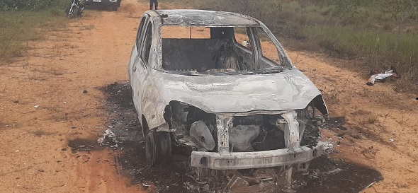 Identificado corpo de mulher encontrada morta ao lado de veículo incendiado em Sergipe