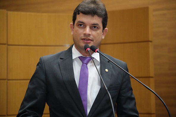 Deputado Paulo Júnior cobra recuperação de rodovias em Socorro e São Cristóvão