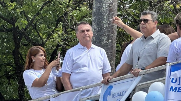 Saí da Presidência e as portas do inferno se abriram, diz Bolsonaro