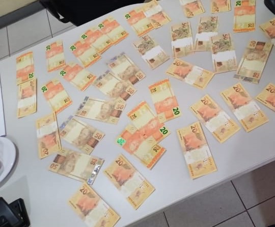 Polícia Civil apreende R$ 1 mil em notas falsas com adolescentes na capital