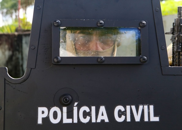 Polícia Civil prende homem em flagrante por invadir casa de idoso e se apropriar do benefício da vítima na região central de Aracaju