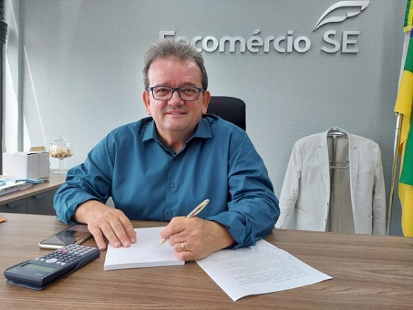 Marcos Andrade é eleito novamente presidente da Fecomércio