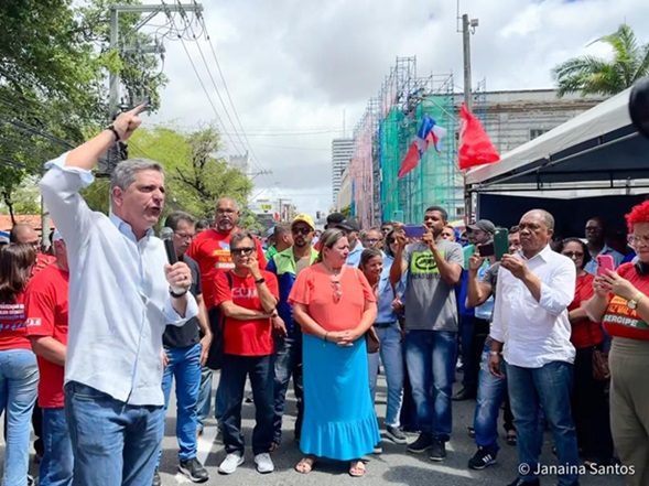 Senador Rogério Carvalho mantém postura firme contra privatização da Deso e em defesa dos trabalhadores