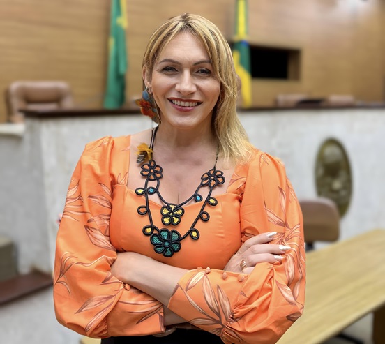 Linda Brasil é anunciada próxima líder da oposição da Alese a partir de fevereiro