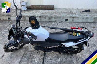Polícia Militar recupera motocicleta, apreende arma e munições em São Cristóvão