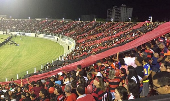 Já estão à venda os ingressos do jogo Flamengo e Bangu no Batistão