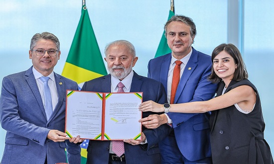 Presidente Lula sanciona lei de apoio à saúde mental na comunidade escolar