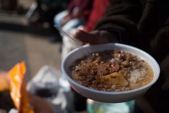 Uma em cada dez famílias brasileiras enfrenta insegurança alimentar