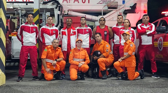 Bombeiros de Sergipe iniciam missão para trabalho de resgate no Rio Grande do Sul