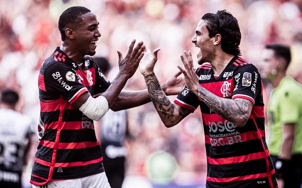 Corinthians é derrotado pelo Flamengo no Maracanã e pode entrar no Z4 do Brasileirão