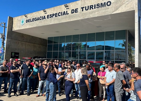 Policiais civis sergipanos não se sentem contemplados por proposta apresentada pelo Governo e realizam ato na Orla