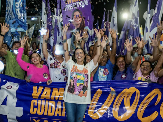 Yandra realiza maior caminhada da história do bairro América