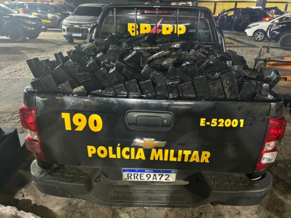 Operação da Polícia Militar apreende 580kg de maconha e prende cinco homens por tráfico de drogas na Zona Oeste de Aracaju