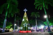 Luzes do Natal Iluminado são acesas no Centro Comercial de Aracaju