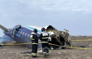 Avião da Embraer com 67 pessoas cai no Cazaquistão; 32 sobreviveram ao acidente