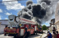 Incêndio atinge loja de cilindros de gás e provoca explosões em Aracaju