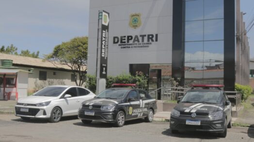 Polícia Federal prende dois caminhoneiros em flagrante com drogas e armas