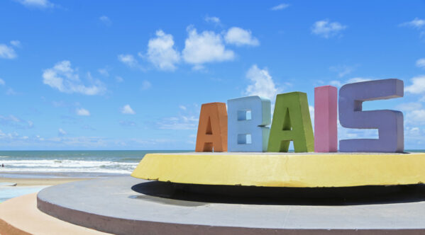 Praia do Abaís recebe última etapa do Verão Sergipe 2025