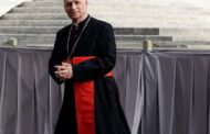 Cardeal americano Robert Francis Prevost é o novo papa; nome escolhido é Leão XIV