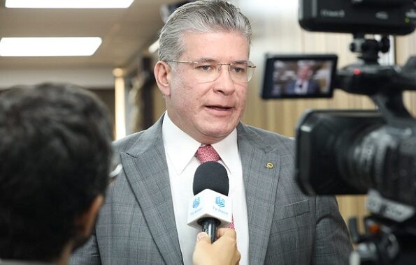 Com votos contrários de Paulo Júnior, Linda Brasil e Georgeo Passos, Assembleia autoriza Governo de Sergipe a contrair empréstimo de R$ 850 milhões