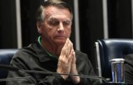 Polícia Federal faz buscas na casa de Jair Bolsonaro, que terá que usar tornozeleira eletrônica