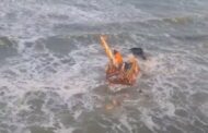 GTA resgata adolescentes presos em embarcação durante maré alta no litoral sul de Sergipe