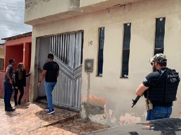Polícia Civil prende suspeito de matar e carbonizar animal em terreno baldio em Itabaiana