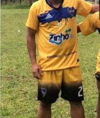 Acidente entre carro e moto deixa um morto e um ferido em Aracaju
