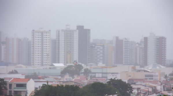 Previsão do tempo indica probabilidade de chuvas intensas neste final de semana