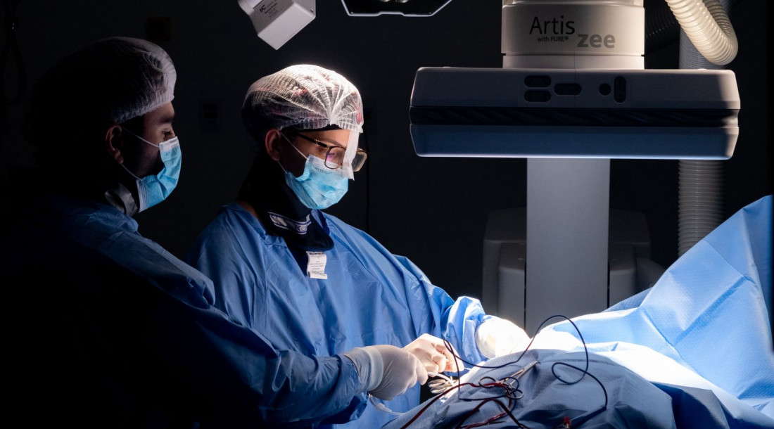 Procedimento inédito de implantação de marca-passo na rede hospitalar pública estadual é realizado na Hemodinâmica Huse