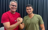 Prefeito de Laranjeiras, Juca, apresenta o filho, Antônio Bala, como pré-candidato a deputado estadual