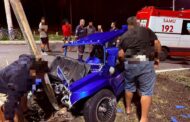 Buggy descontrolado colide com poste e deixa dois feridos no Mosqueiro