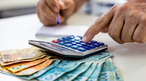 Arrecadação de impostos estaduais cresceu quase 10% em 2025