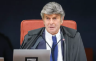Ministro Luiz Fux vota por absolver Bolsonaro de envolvimento na trama golpista
