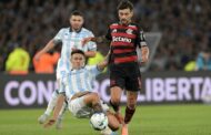 Flamengo segura a pressão com um a menos, empata com o Racing e avança à final da Libertadores