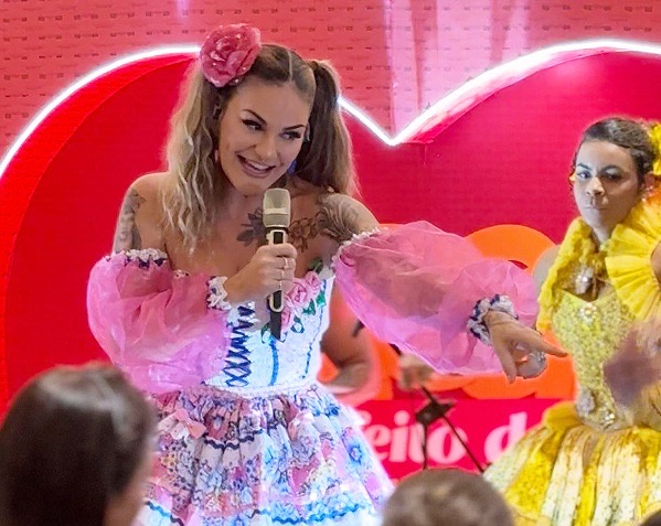 Maysa Reis abre o mês das crianças no Shopping Jardins