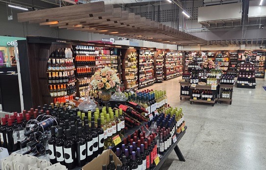 GBarbosa reinaugura loja Hiper Sul. Em 2025, já são 10 lojas e 65 Eletro Shows reinaugurados