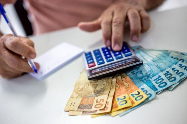 Prazo para adesão ao Refis de IPVA e ITCMD termina nesta sexta-feira, dia 26