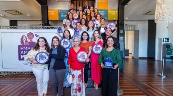 Governo de Sergipe fortalece políticas de equidade e enfrentamento à violência com entrega do Selo Social Empresa Amiga da Mulher