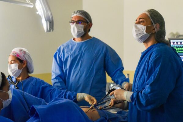 Opera Mulher comemora um ano e ultrapassa mais de 200 cirurgias de endometriose em Sergipe