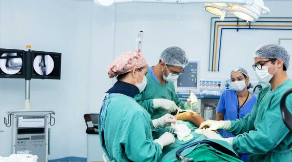 Hospital de Urgências de Sergipe amplia atendimentos e oferece tratamento contínuo a pacientes ortopédicos