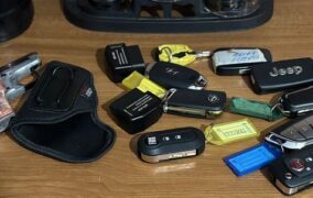 Operação interestadual Chave Mestra prende nove investigados por esquema de subtração de veículos