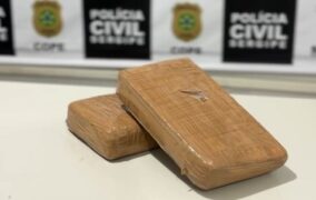Cope prende mulher com 2 kg de cocaína no Siqueira Campos