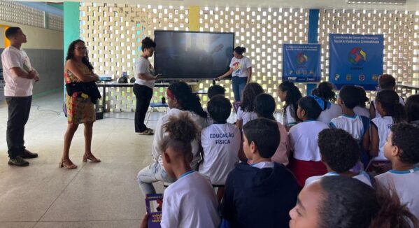 Unidade de prevenção à violência da SSP leva debate sobre violência de gênero à escola de Aracaju