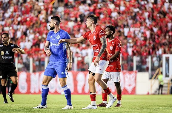 Confiança e Sergipe empatam na final do Sergipão 2026